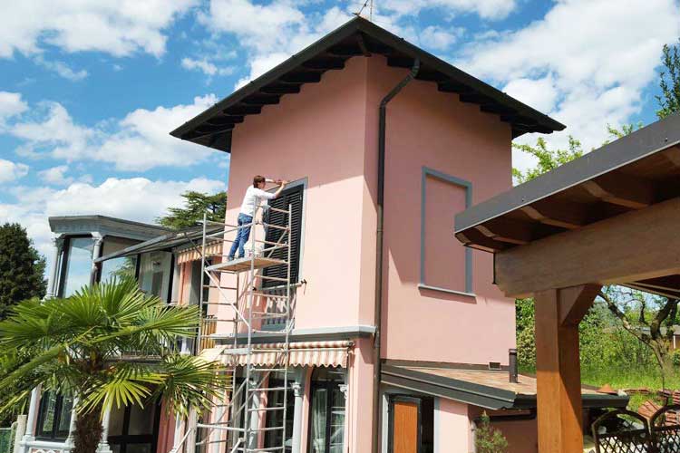 Imbianchino Morazzone: ripristino facciata di una villa